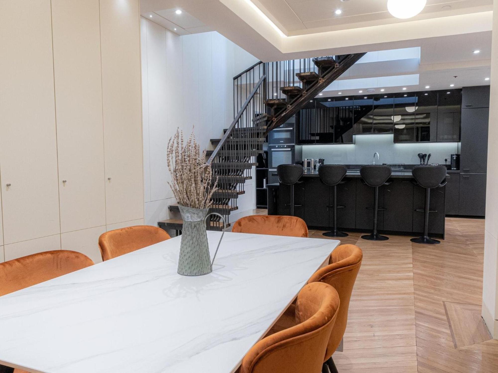 Modern Deluxe Five Bedroom House Near Chalk Farm Station By Belvilla London Exterior photo