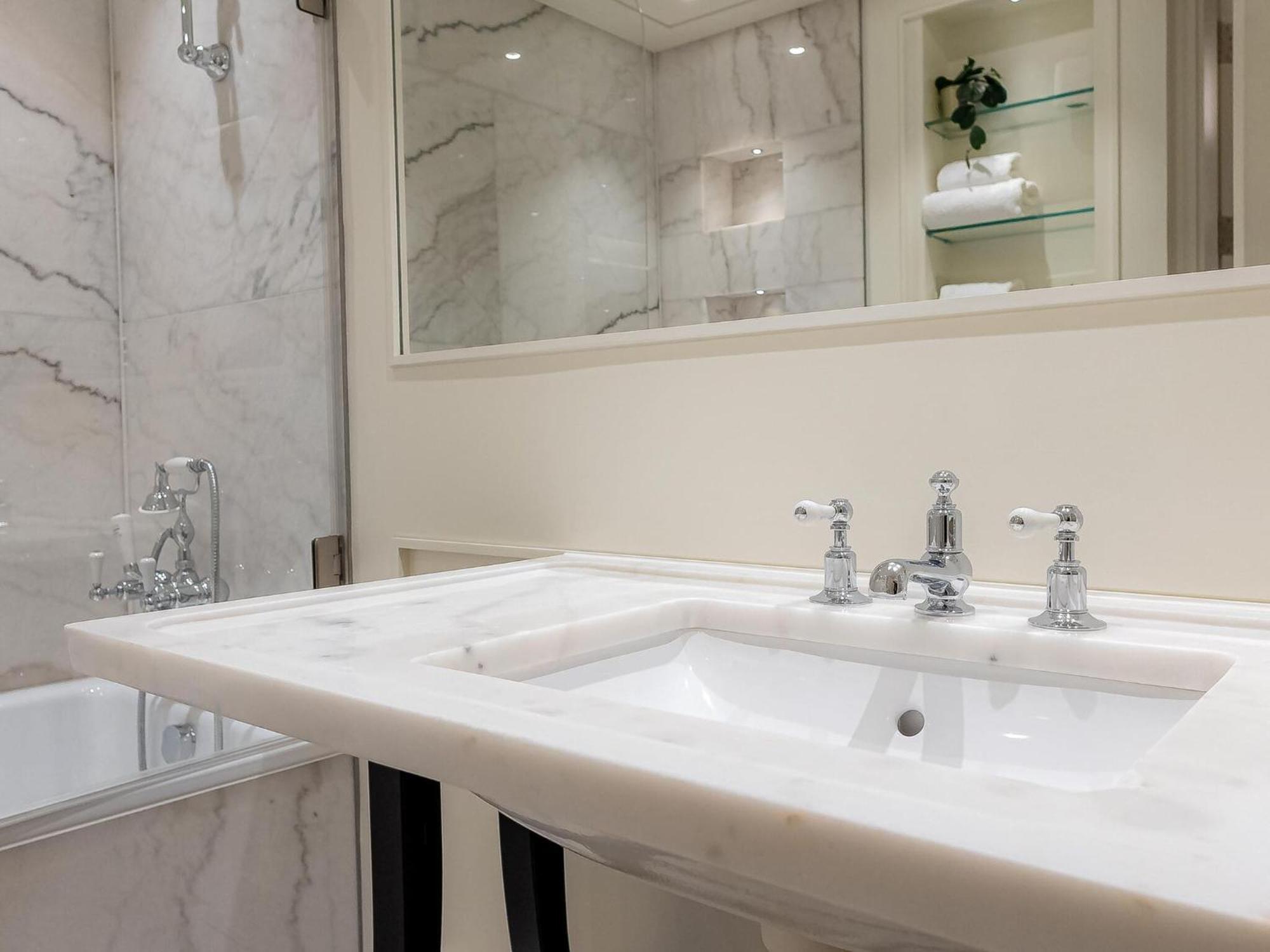 Modern Deluxe Five Bedroom House Near Chalk Farm Station By Belvilla London Exterior photo