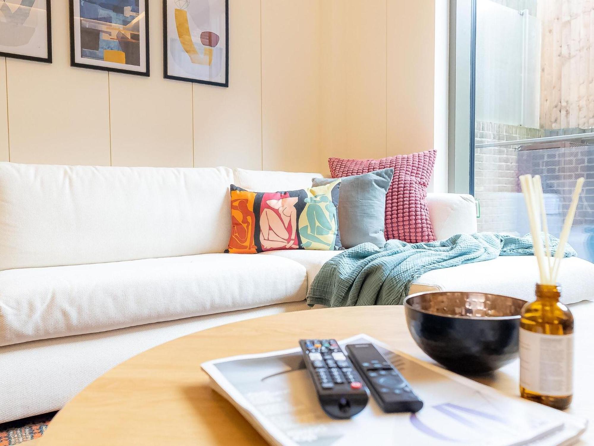 Modern Deluxe Five Bedroom House Near Chalk Farm Station By Belvilla London Exterior photo