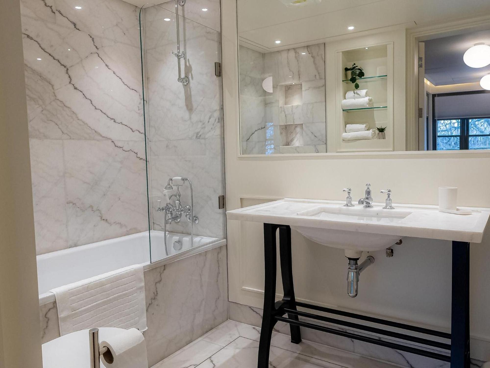 Modern Deluxe Five Bedroom House Near Chalk Farm Station By Belvilla London Exterior photo